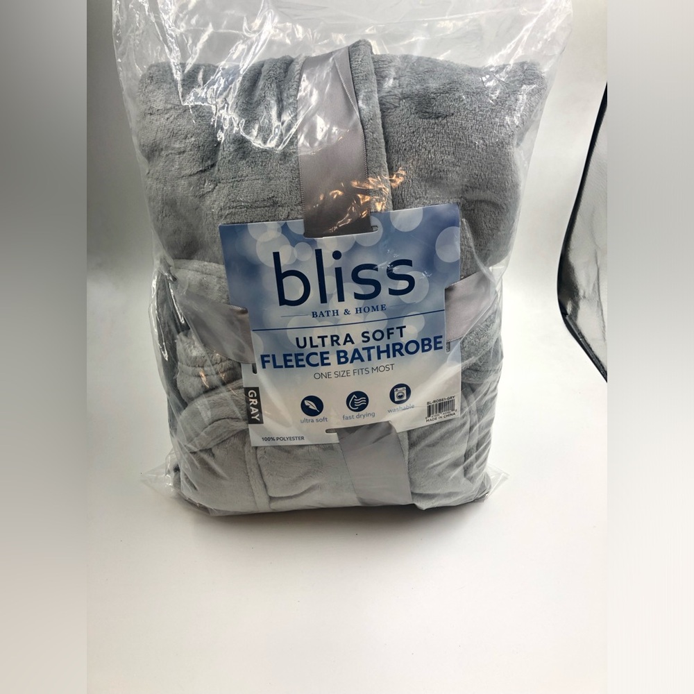 Bliss Bath and Home Ultra soft Bathrobe OS